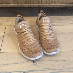 APL womens techloom wave